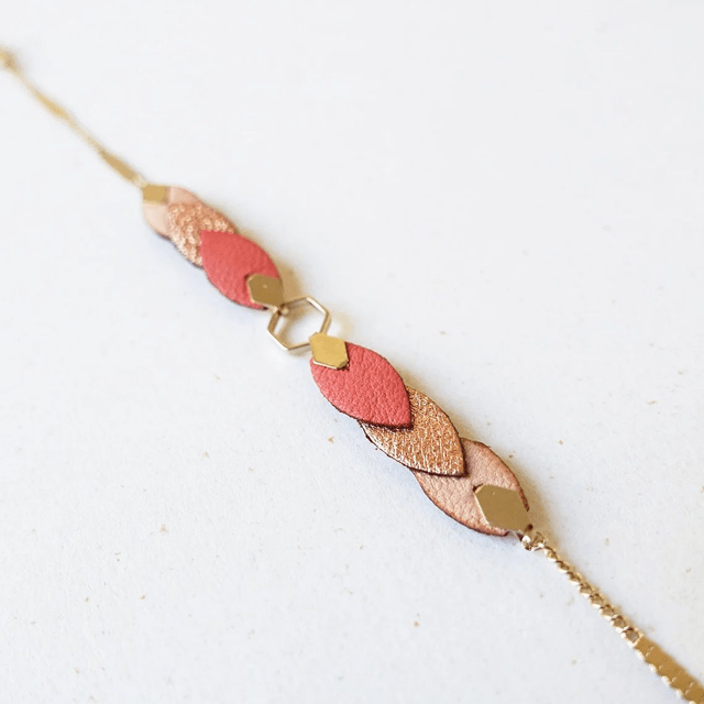 Bracelets plumes de cuir - 5 coloris