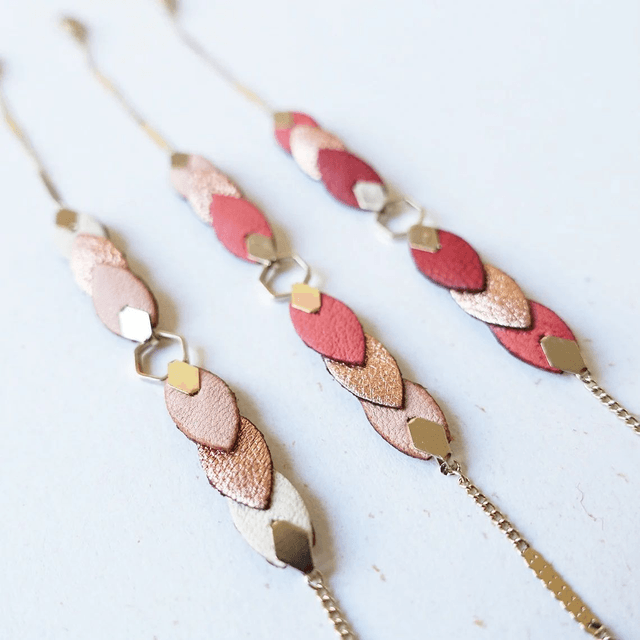 Bracelets plumes de cuir - 5 coloris